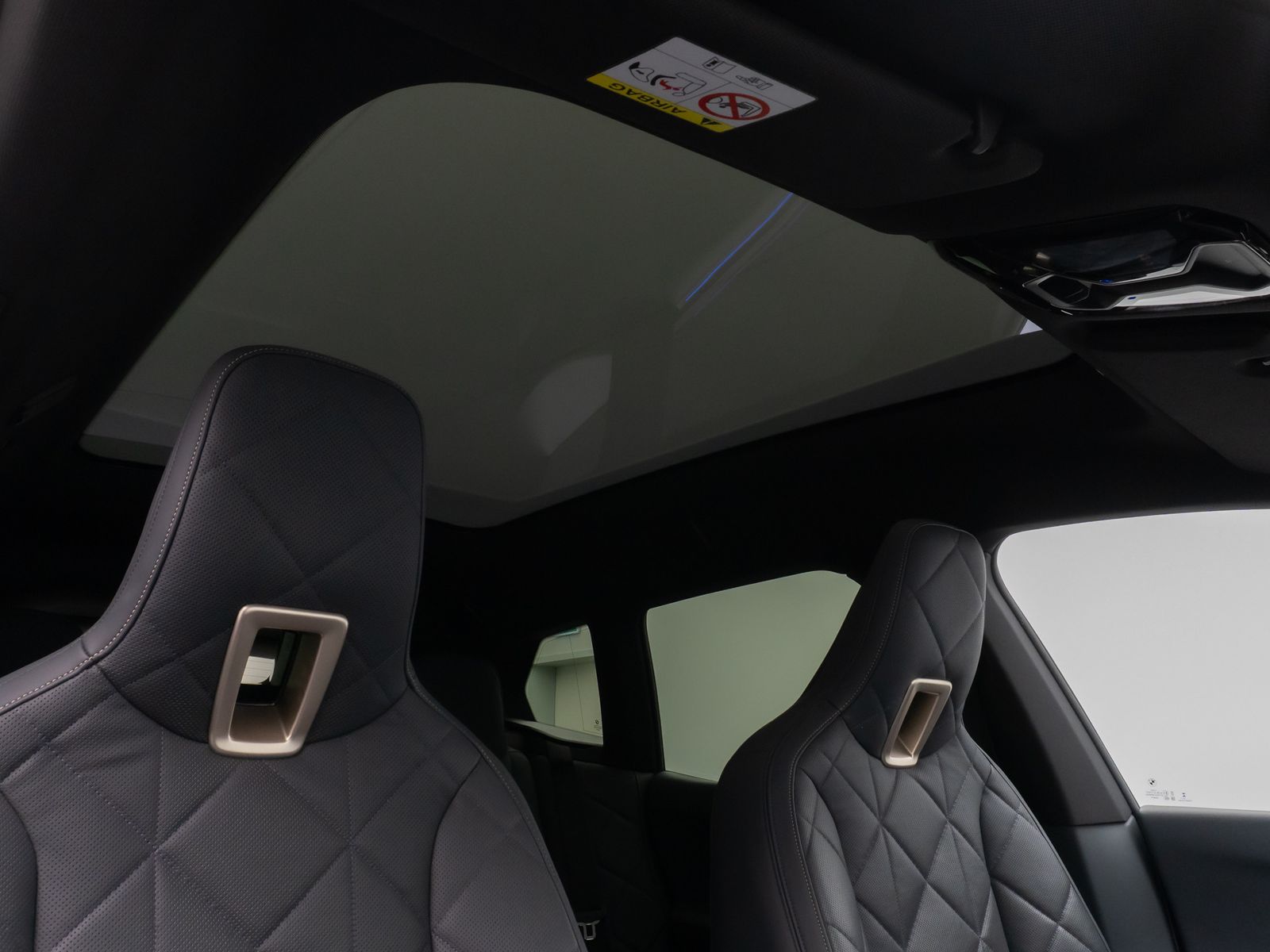 Fahrzeugabbildung BMW iX xD40 Sport Panorama 360° Laser DAB H/K 21Zoll