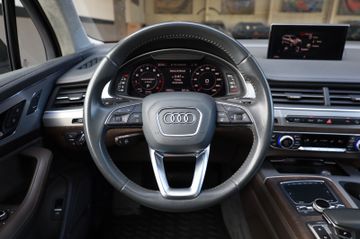 Audi Q7 - 11