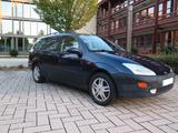Ford Focus 1.6 Kombi-TÜV neu, AHK, Klima - Ford Focus aus 2001: 1.6