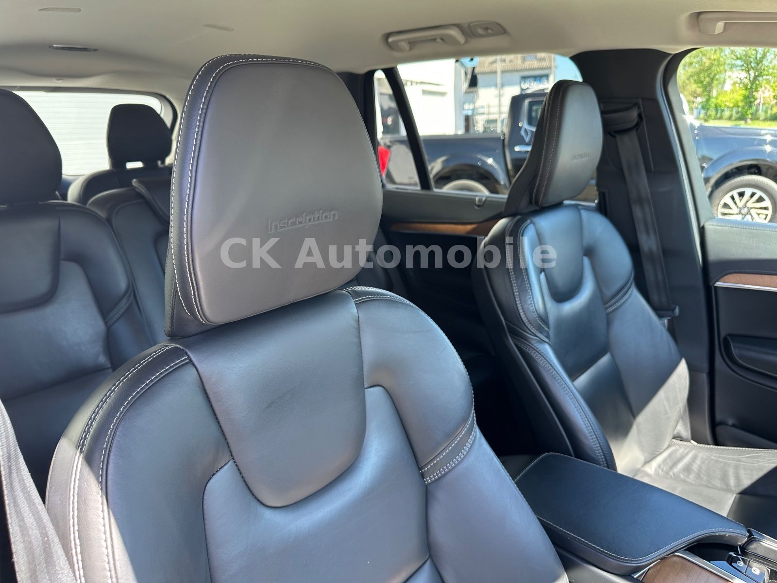 Fahrzeugabbildung Volvo XC90 T5 Inscription AWD/7Sitze/BLIS/LED/360°/AHK
