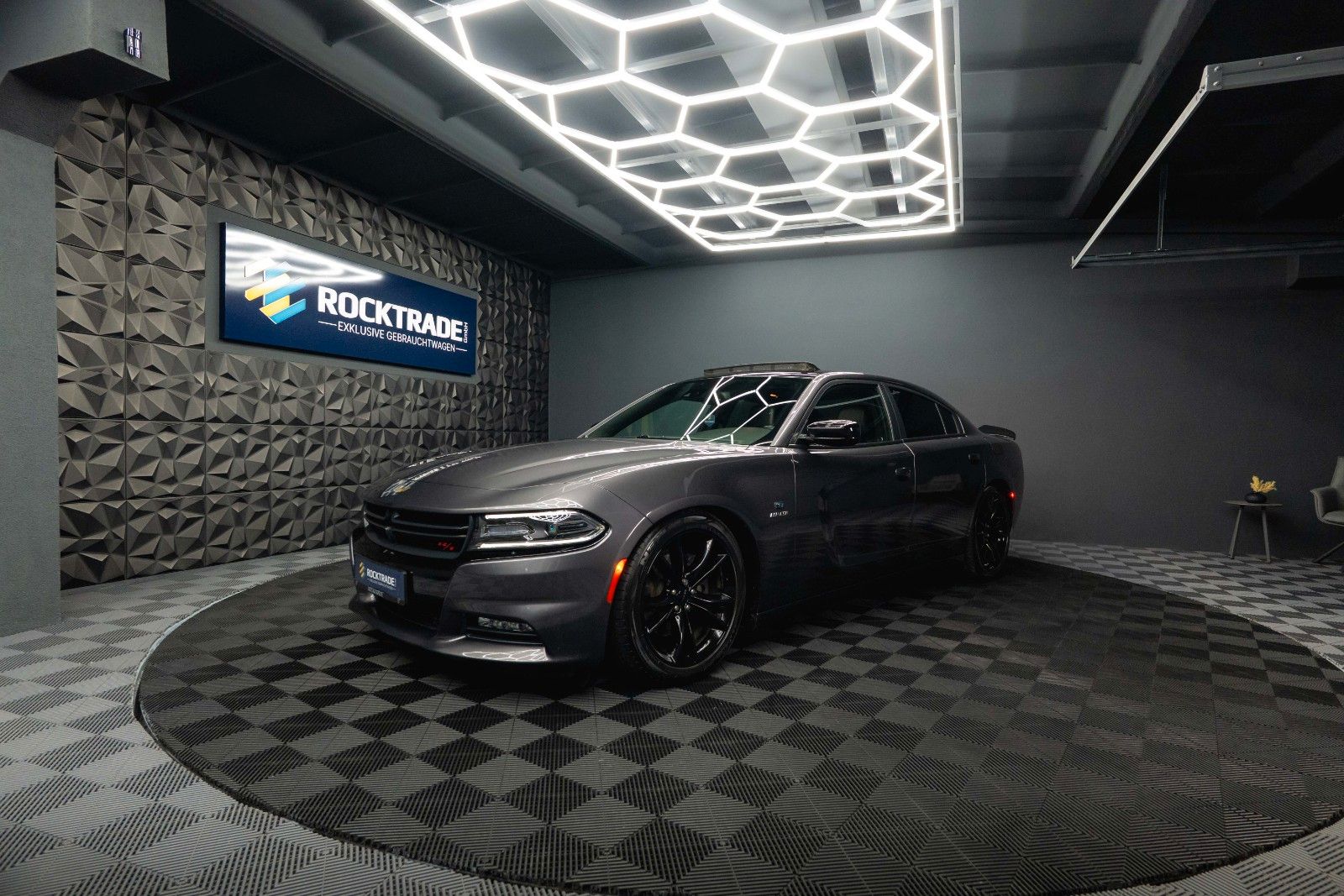 Fahrzeugabbildung Dodge Charger 5.7 V8 HEMI R/T+ Full Options *ACC*LED*