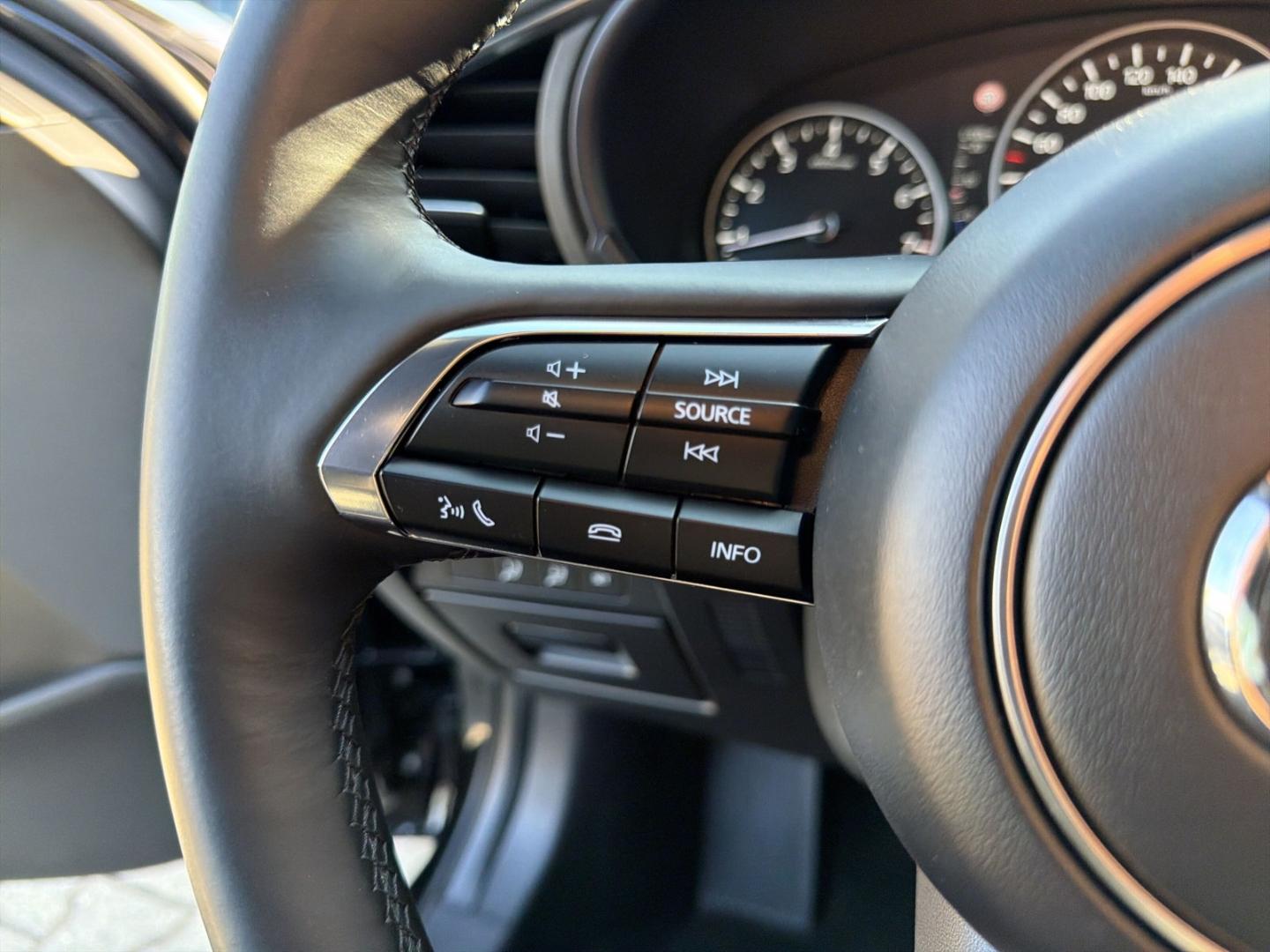 Mazda MAZDA3 Takumi SKY.-X 186 HUD Navi Leder Bose 360 Kame, миниатюра 25