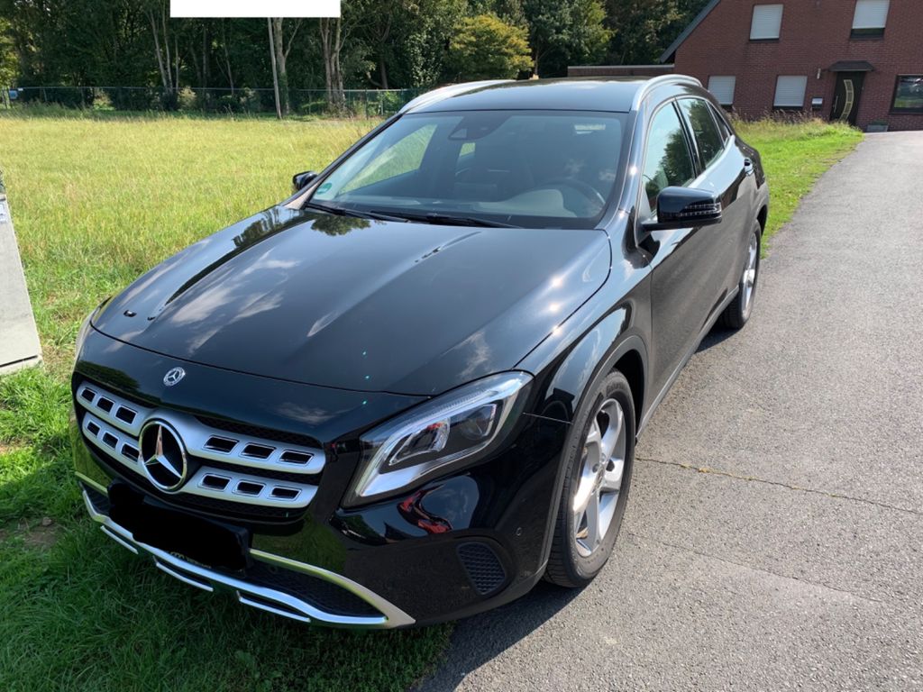 Image of Mercedes-Benz GLA 180