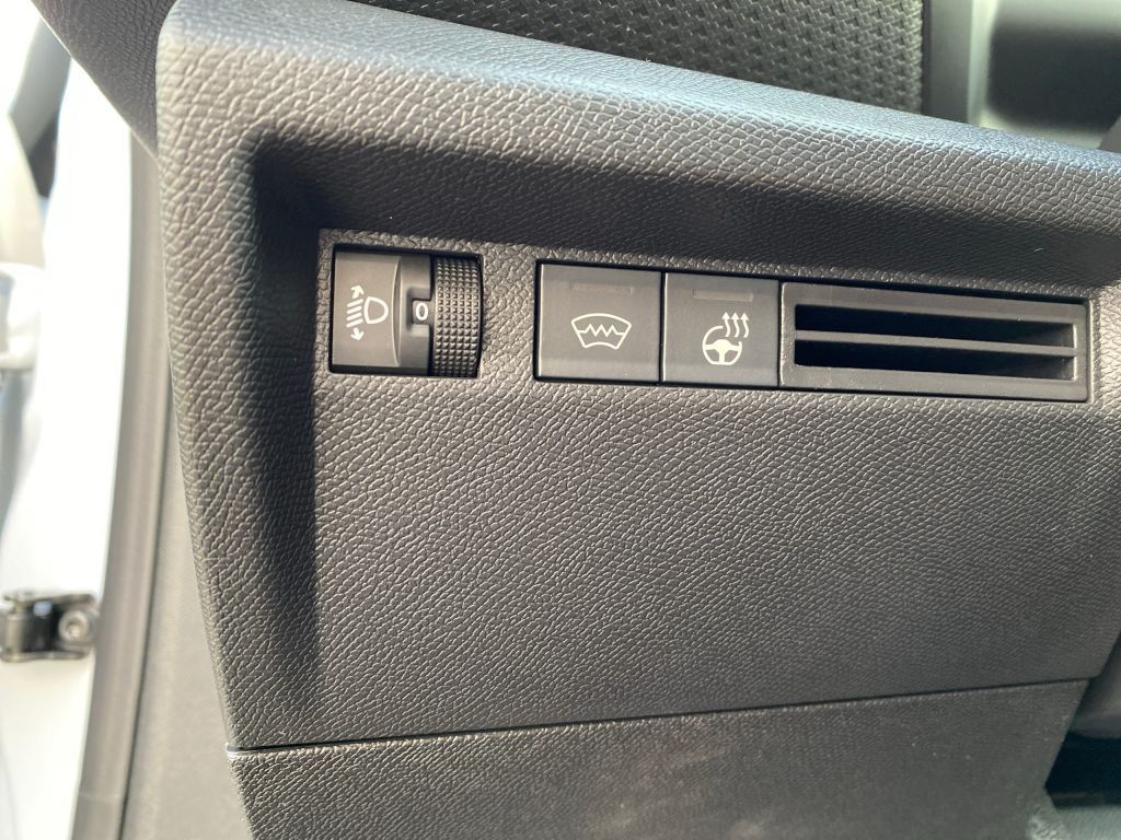 Fahrzeugabbildung Citroën C4 PureTech 130 *Automatik* MAX *beh. Frontsch*