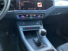 AUDI Q3 Sportback 35 TFSI S-line LED Navi ACC Rfk 18' AUDI Q3 Sportback 35 TFSI S-line LED Navi ACC Rfk 18'
