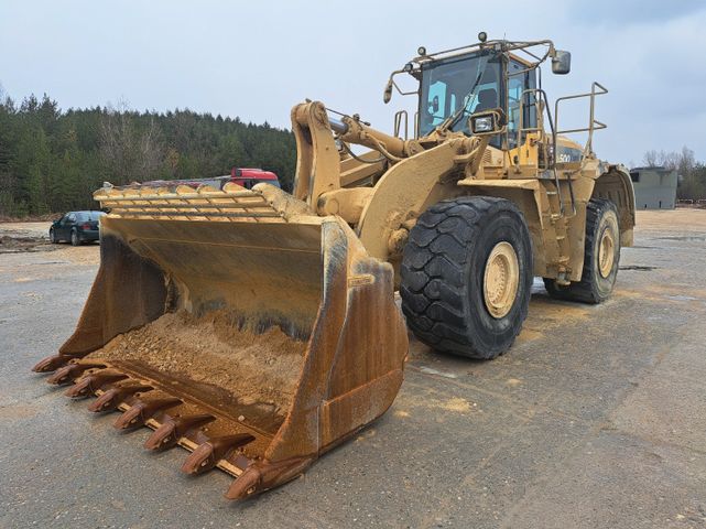 Komatsu WA500-7