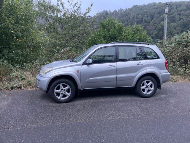 Toyota RAV 4 2.0 D-4D 4x4 -