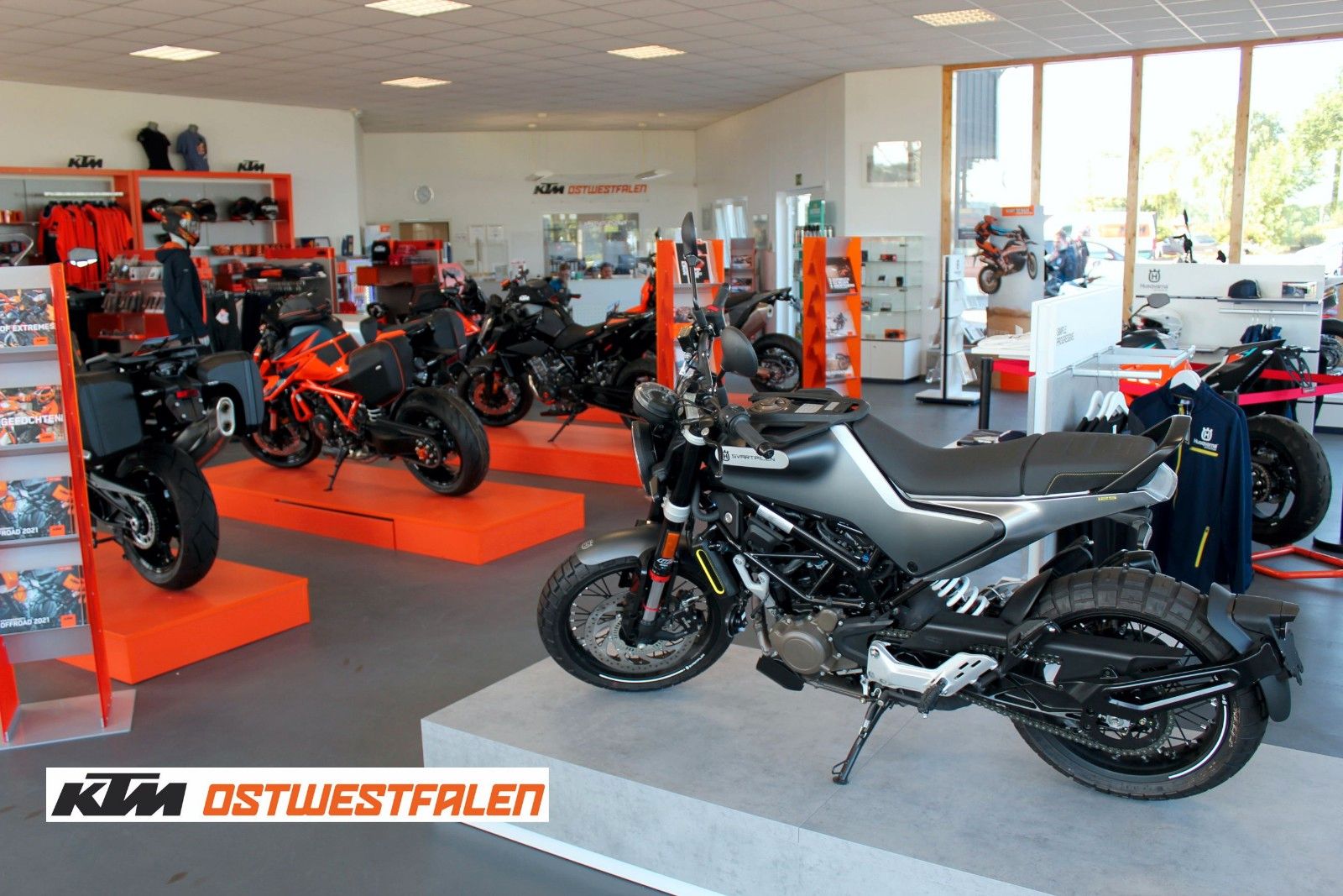 Fahrzeugabbildung CFMOTO 800MT-ES *ab 0,99% p.a.*