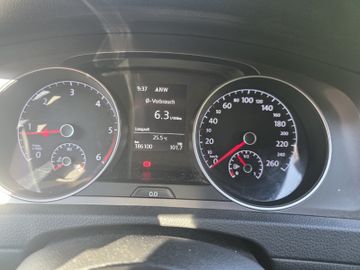 Volkswagen Golf - 9