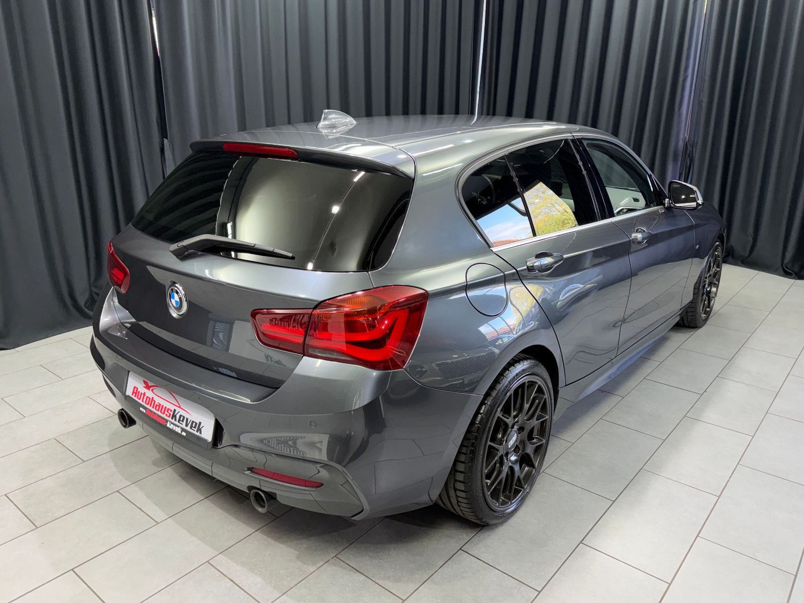 Fahrzeugabbildung BMW M140i xDrive Special Edition |LED|DEUTSCHES FZG