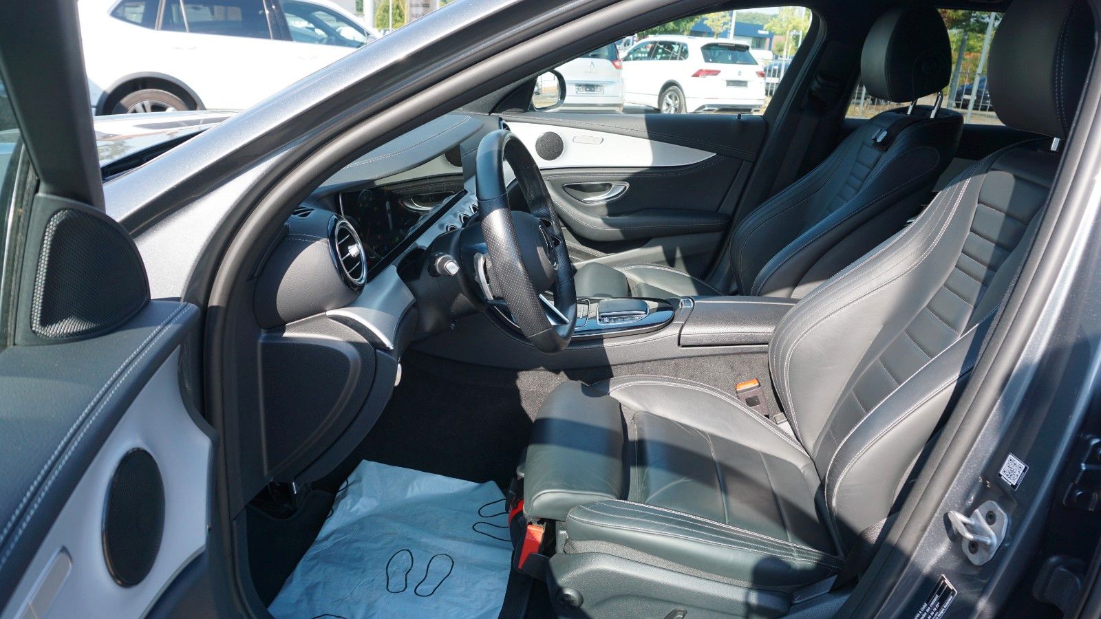 Fahrzeugabbildung Mercedes-Benz E 450 E T-Modell E 450 4Matic, AMG Line, Kamera