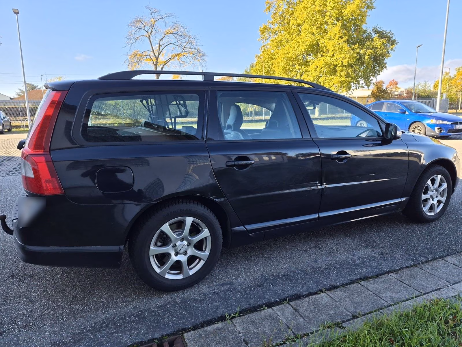 Volvo V70 2009 — photo 6