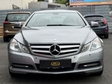 Mercedes E 200 - 2