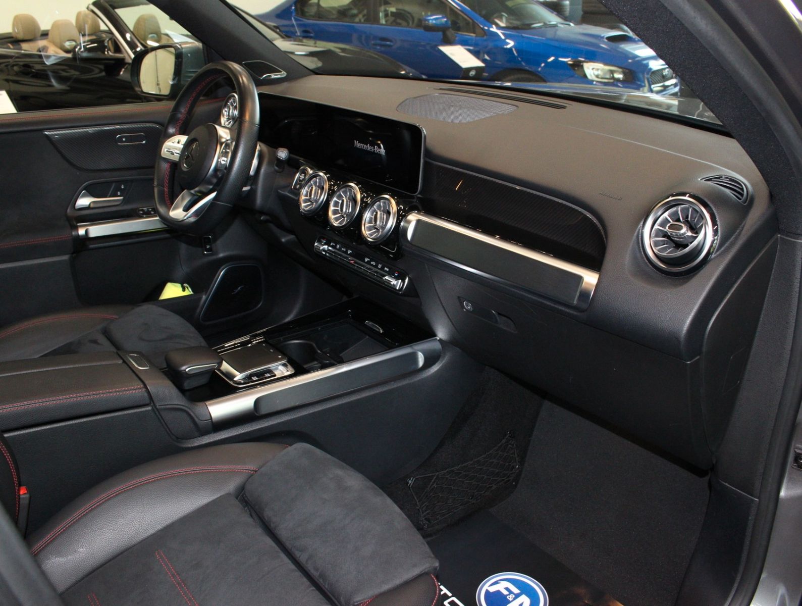 Fahrzeugabbildung Mercedes-Benz GLB 250 4Matic AMG Line Pano*Widescreen*Kamera