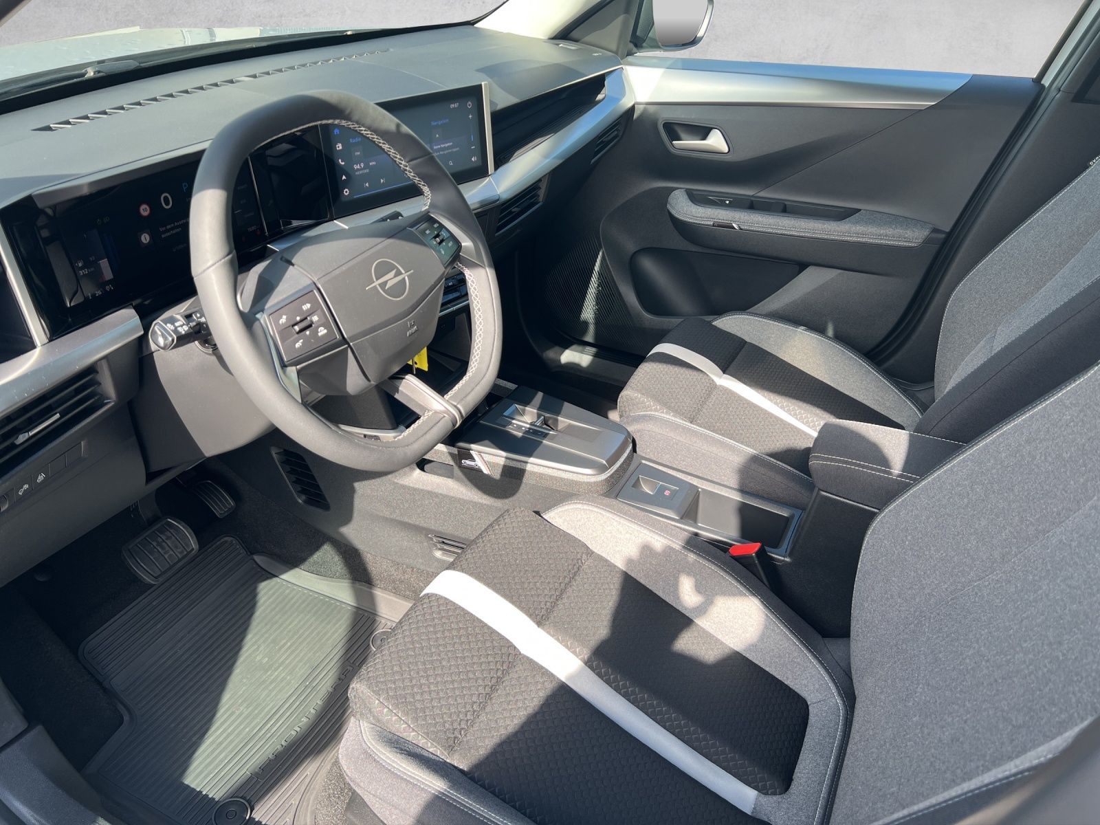 Frontera B 1.2 Mild-Hybrid LED*Navi*SHZ