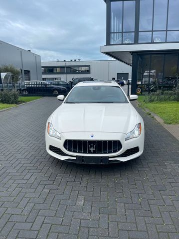 Maserati Quattroporte 3.0 V6 S Automatik