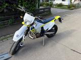 Husqvarna Te300i Supermoto