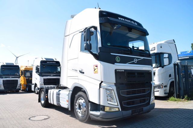 Volvo FH 500 Globetrotter XL 2 Tanks Lane Guard