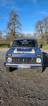 Lada Niva TÜV AHK Mike Sanders 4x4 Inspektion - Lada Niva: M