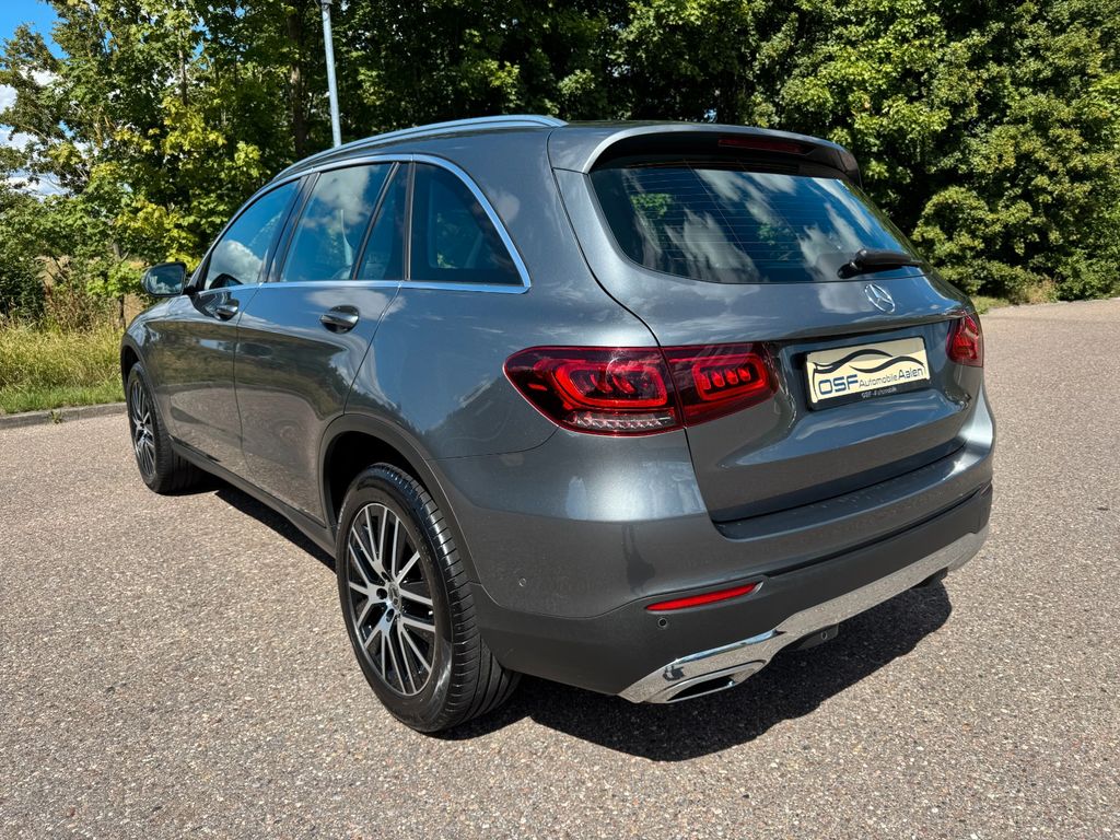 Mercedes-Benz GLC 300 d 4Matic,Virtual,AHK,LED,360 Kam,Leder