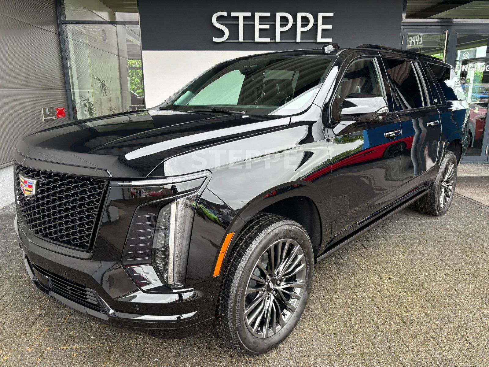 Cadillac Escalade FACELIFT MY25 6.2 V8 ESV Sport Platinum