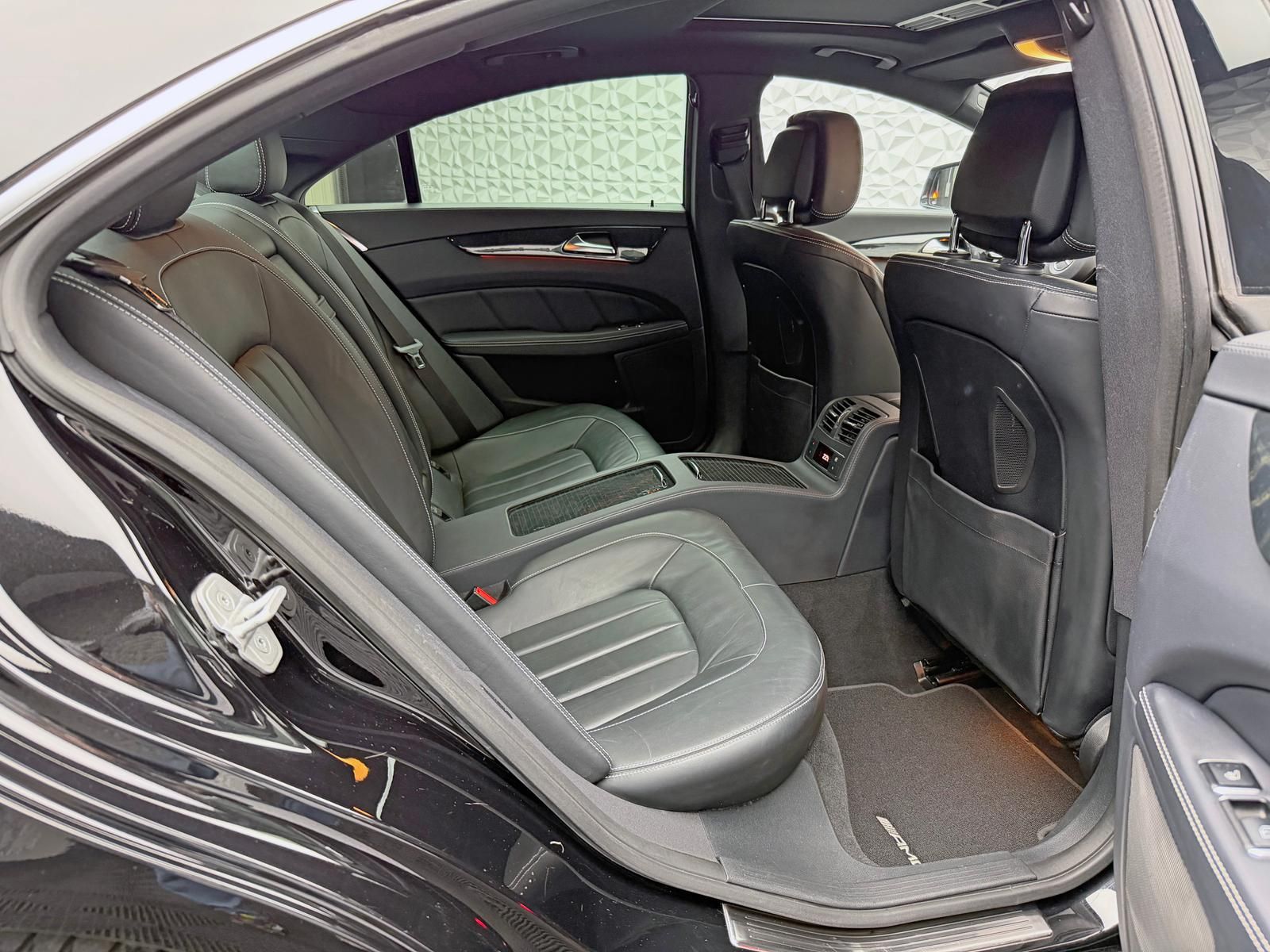 Fahrzeugabbildung Mercedes-Benz CLS 350 BLUETEC/AMG/AIRMATIC/ACC/NAV/KEYLES/360°