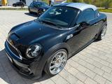 MINI Mini Cooper S Coupé mit John Cooper Works ... - MINI MINI aus 2012: Coupe