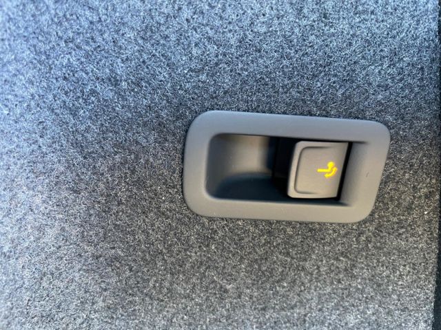 Karoq Tour 1.5 TSI DSG Matrix,Klima,AHK,Kamera,N