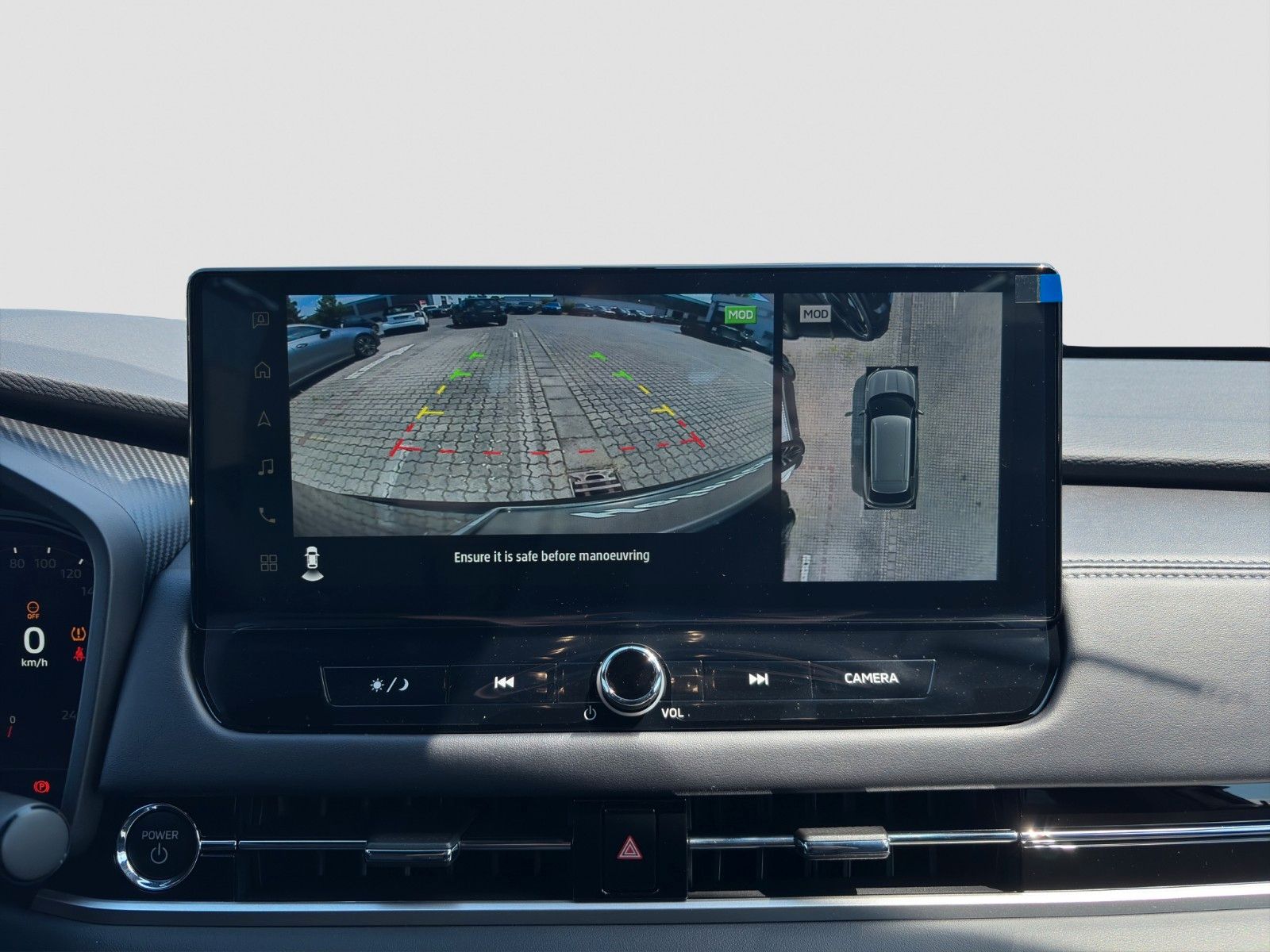 Fahrzeugabbildung Mitsubishi Outlander 2.4 PHEV 4WD LUXURY BLACK AKTIONSPREIS