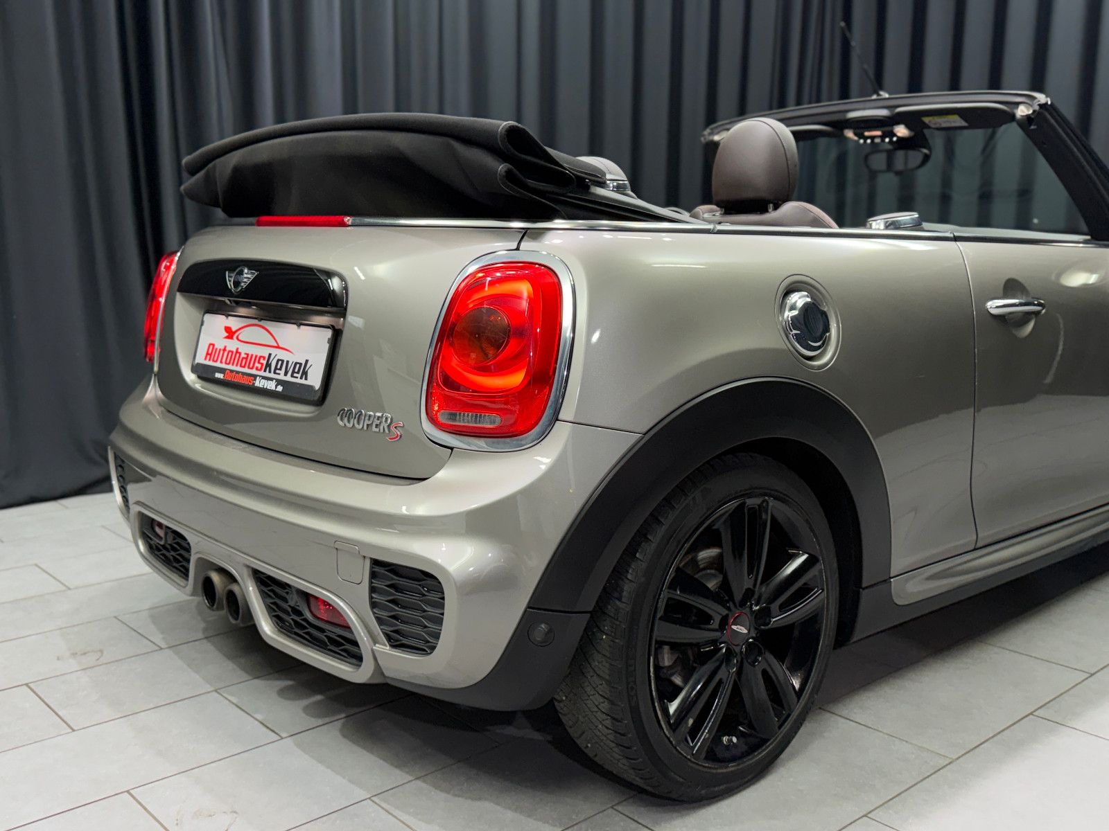 Fahrzeugabbildung MINI Cooper S Cabrio |AUTOMATIK|HuD|RF-KAMERA|LED