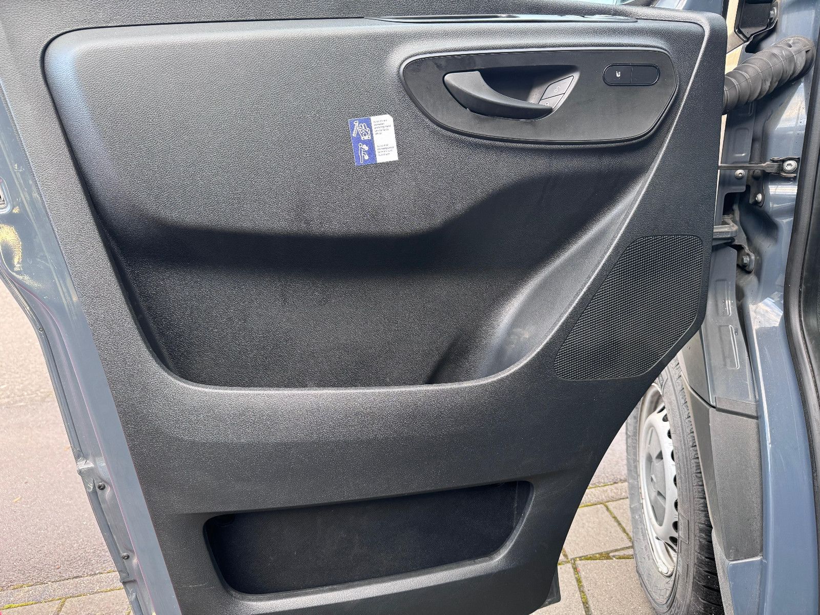 Fahrzeugabbildung Mercedes-Benz e-Sprinter*KAMERA*ELEKTRO*KLIMA*SITZHEIZ*L2H2