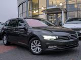 Volkswagen Passat 2.0 TDI Business LED ACC Navi Automatik - VW Passat Gebrauchtwagen in Mainz