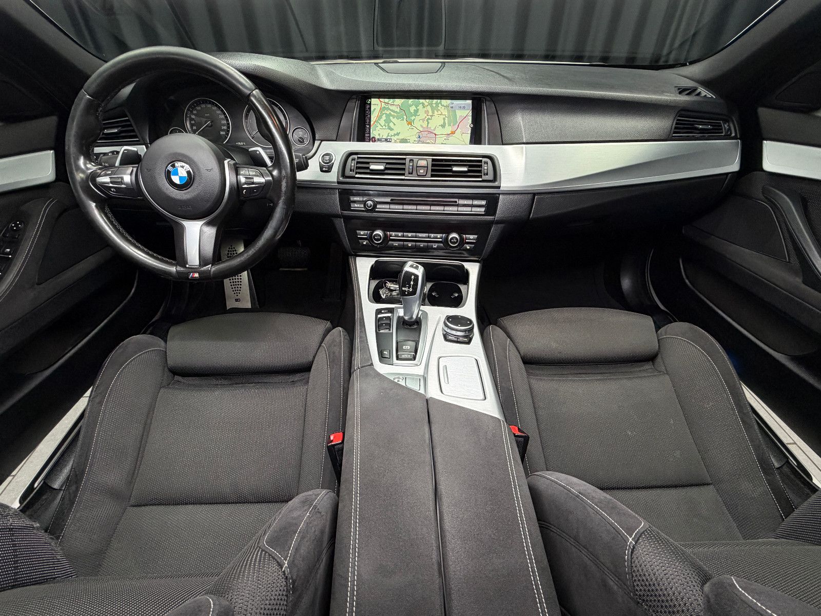Fahrzeugabbildung BMW 520 d Touring|M-Paket|HIFI|PDC|Komfortzugang