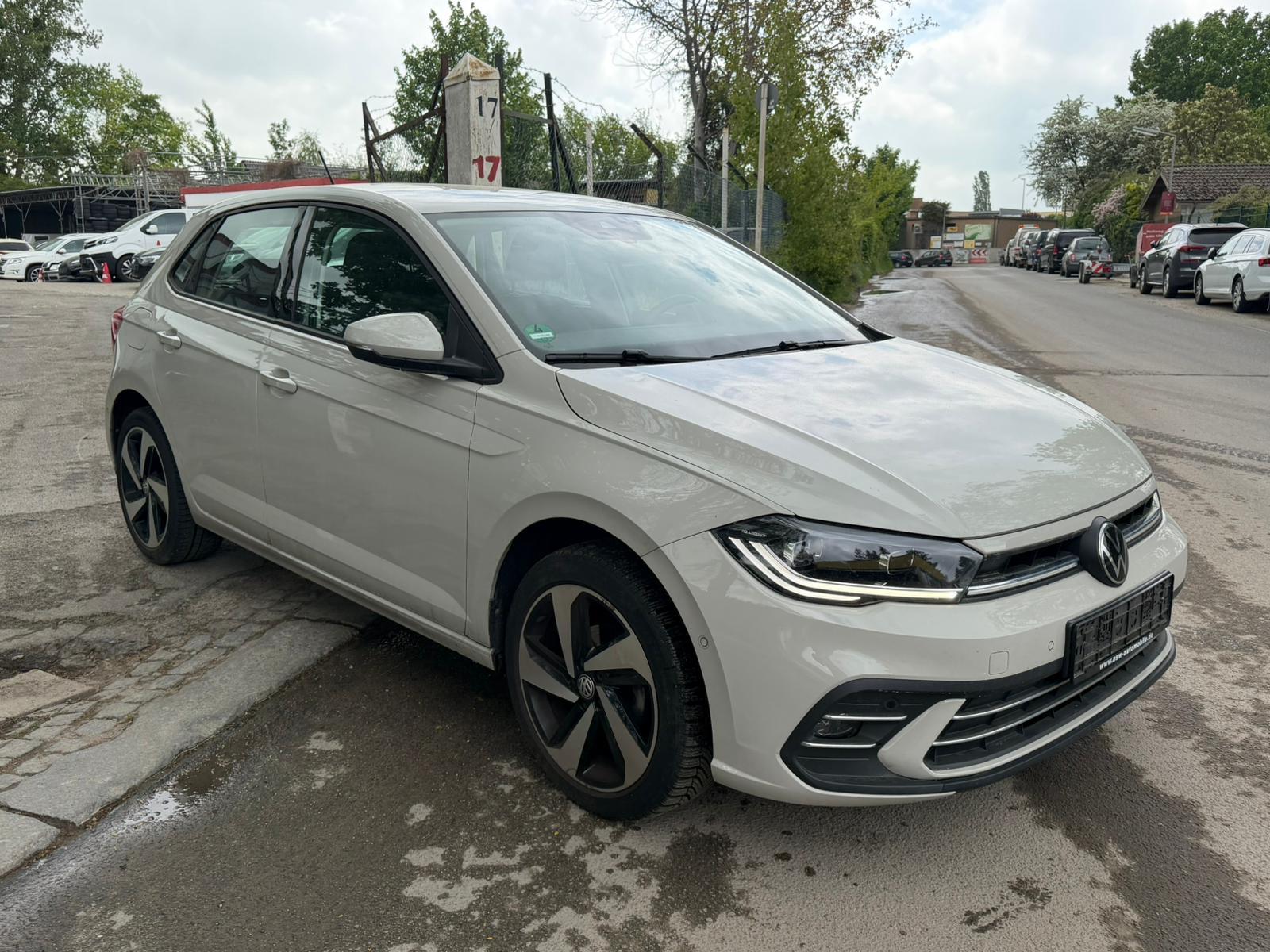 Volkswagen Polo VI Style 1.0 TSI 70KW NAVI 1.HAND PDC SHZ