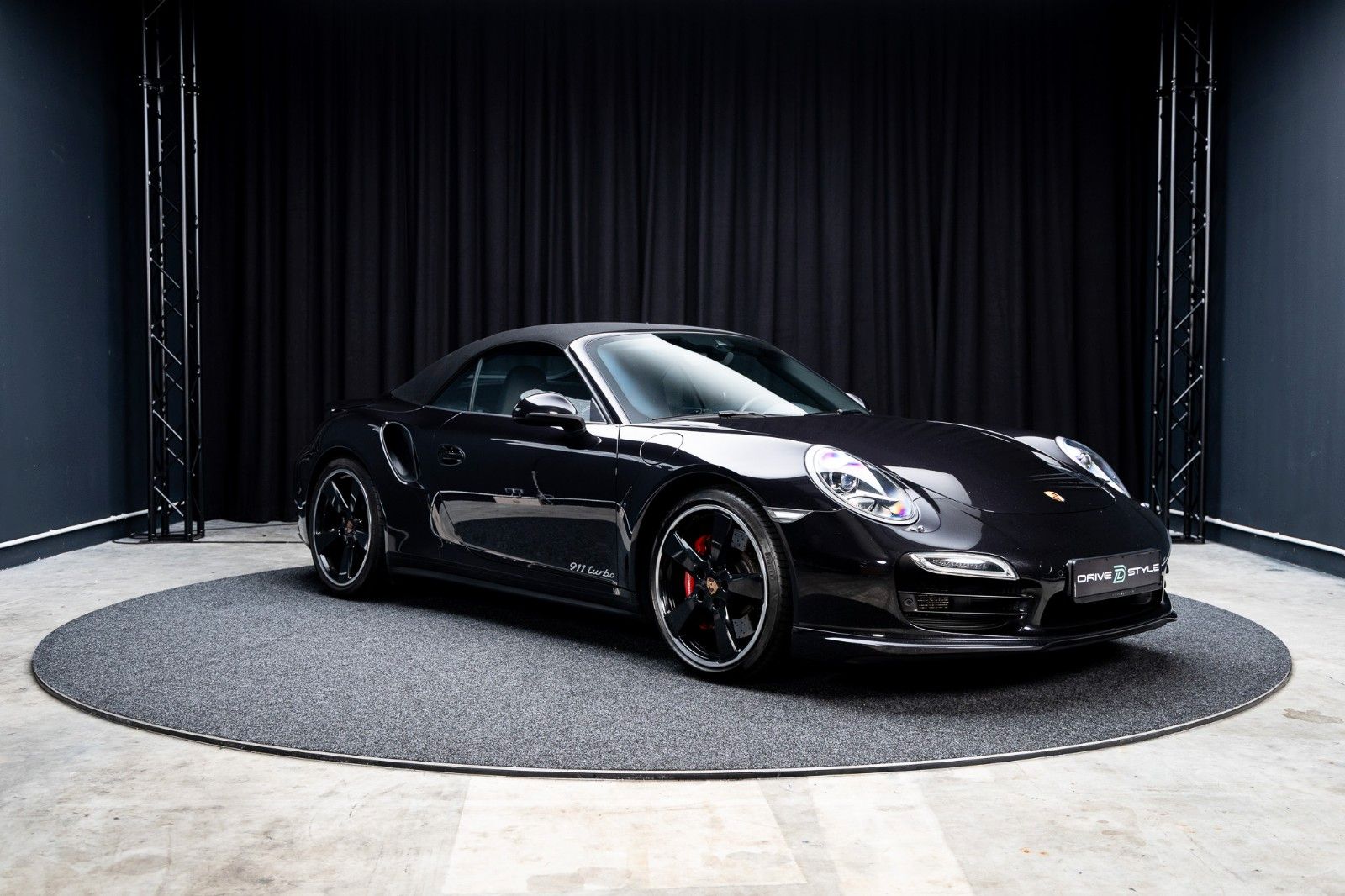 Fahrzeugabbildung Porsche Turbo Cabrio + 2. Hand + Scheckheft + Approved