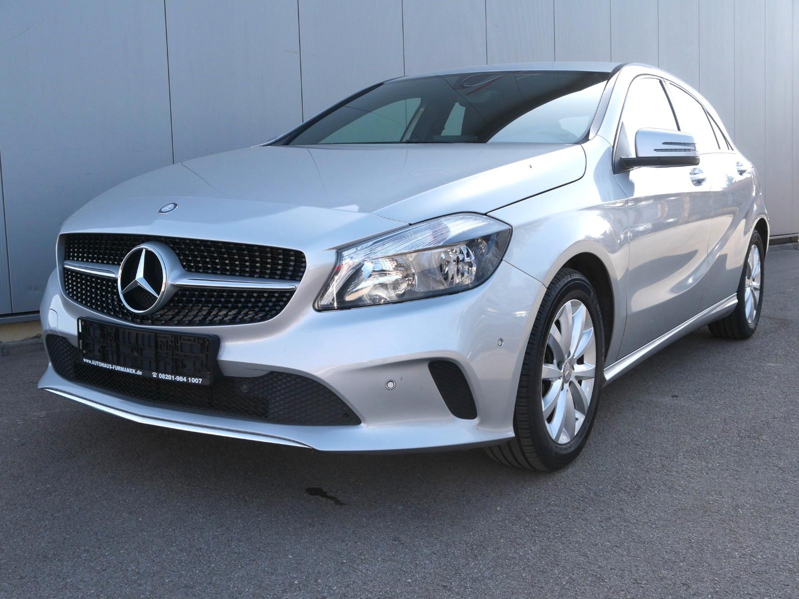 Mercedes-Benz A 180 Style NAVI/PDC/SHZ
