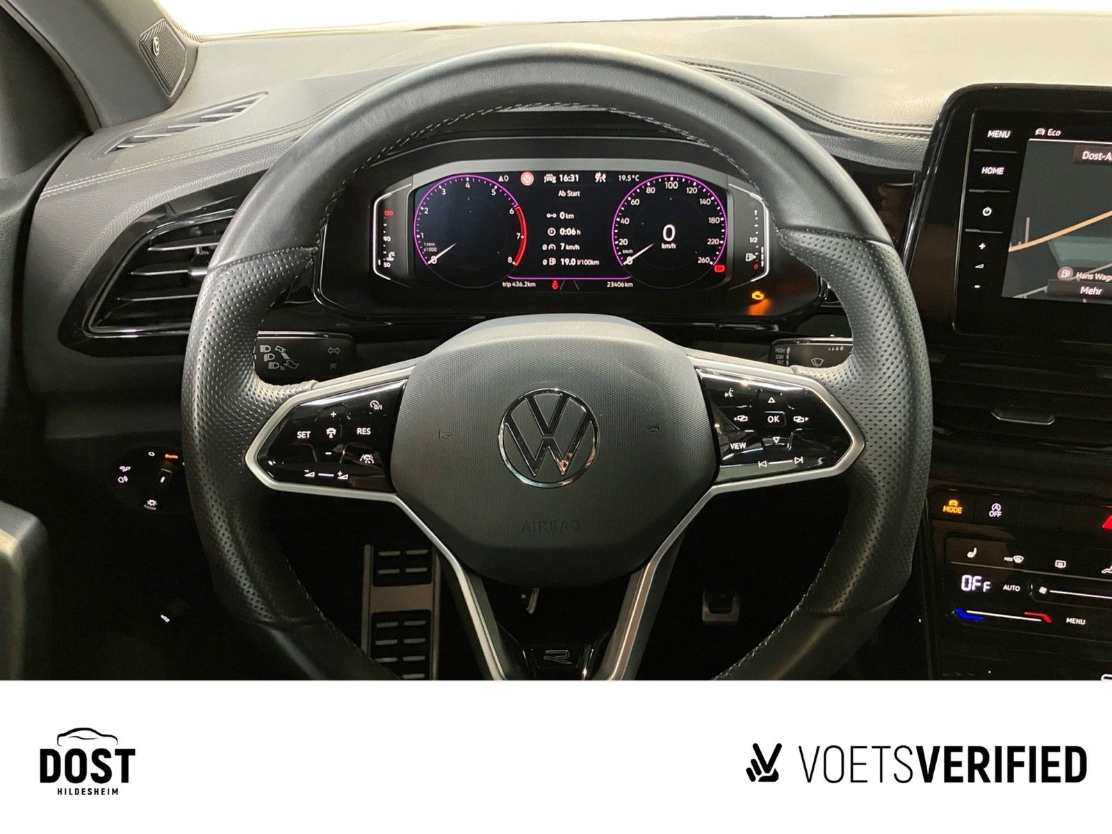 Volkswagen T-Roc - Bild 12