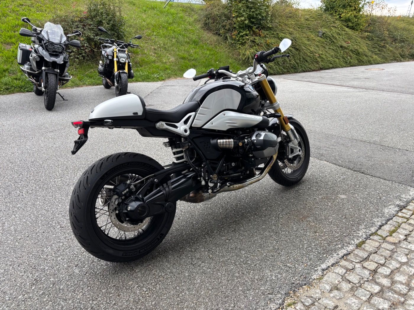 Fahrzeugabbildung BMW R nine T