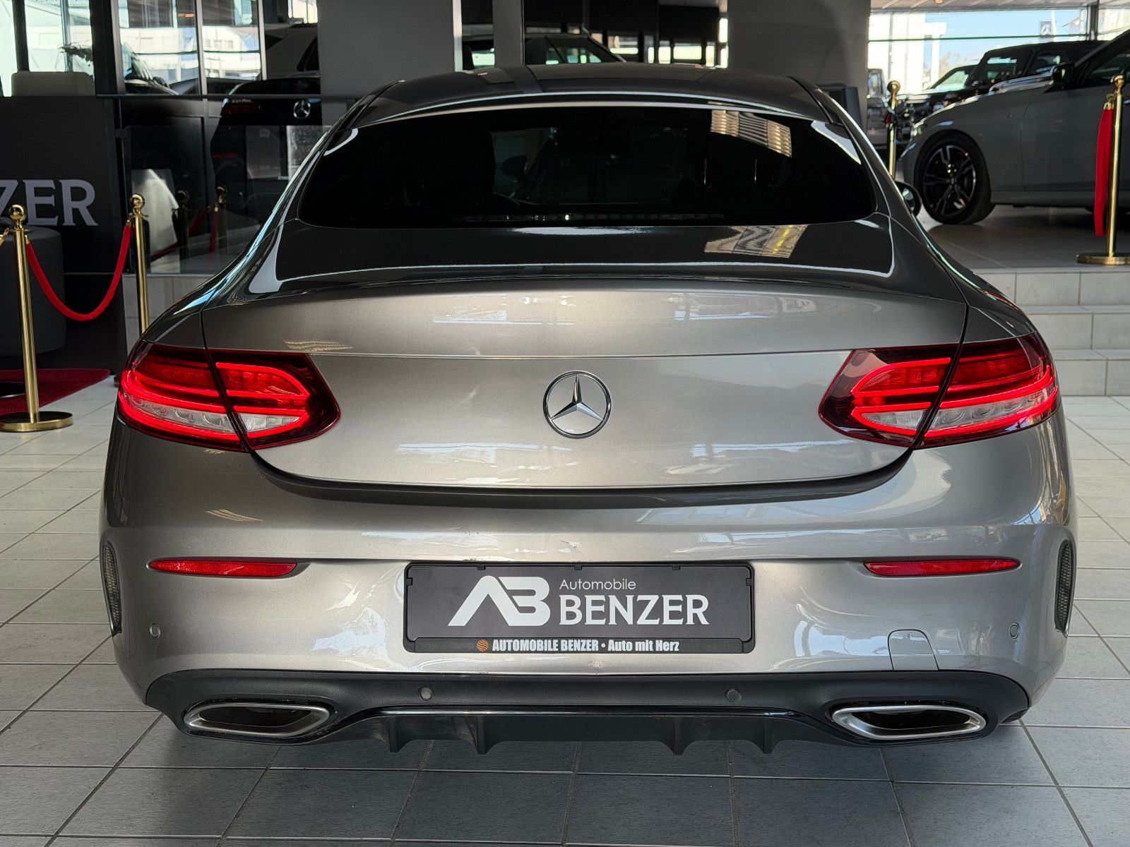 Fahrzeugabbildung Mercedes-Benz C 300 Coupe /AMG/VIRTUAL/MBUX/AMBIENTE/KAMERA