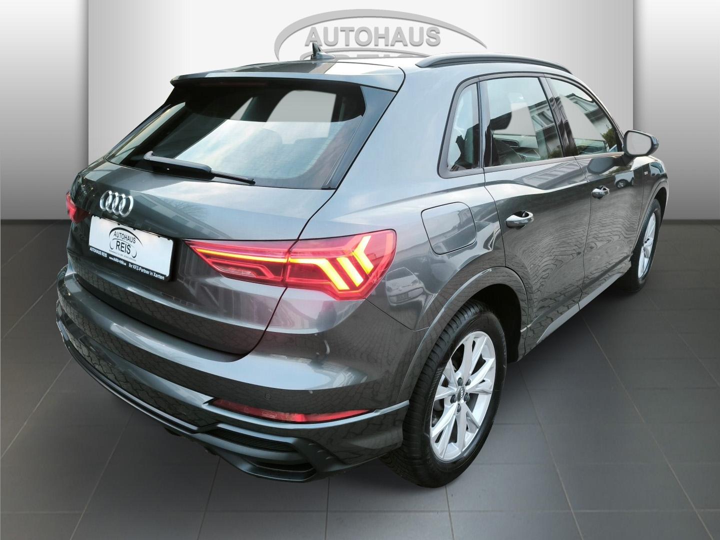 Audi Q3 35 TFSI S line S-TRONIC LED CONNECT ACC KAMER