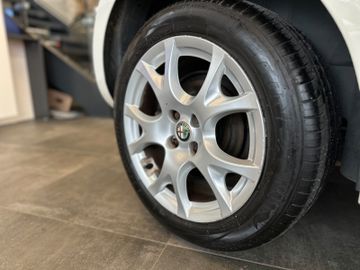 MYAUTOCENTER – Gebraucht- und Jahreswagen mit Werkstattservice in Pfaffenhofen Alfa Romeo MiTo Super *1. Hand*Klima*Radio*CD-Player*MP3*