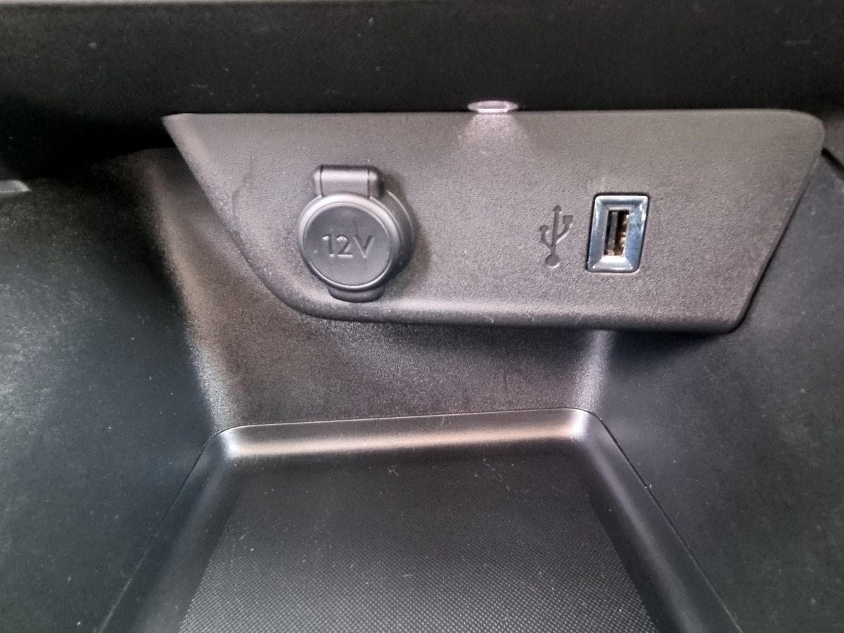Fahrzeugabbildung Opel Corsa e Selection