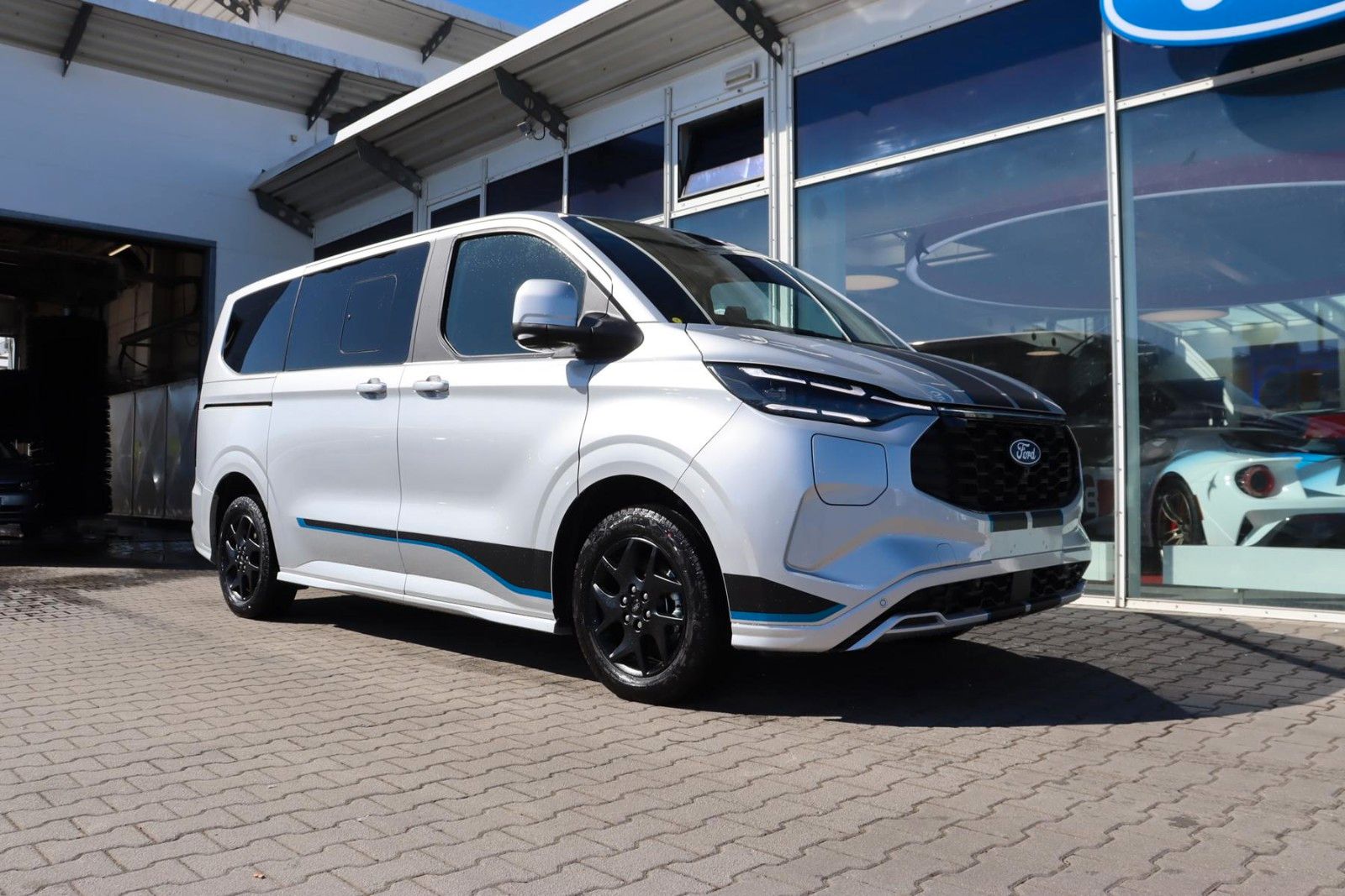 Ford Tourneo Custom Sport 2.5l 340/L1 PHEV AHK