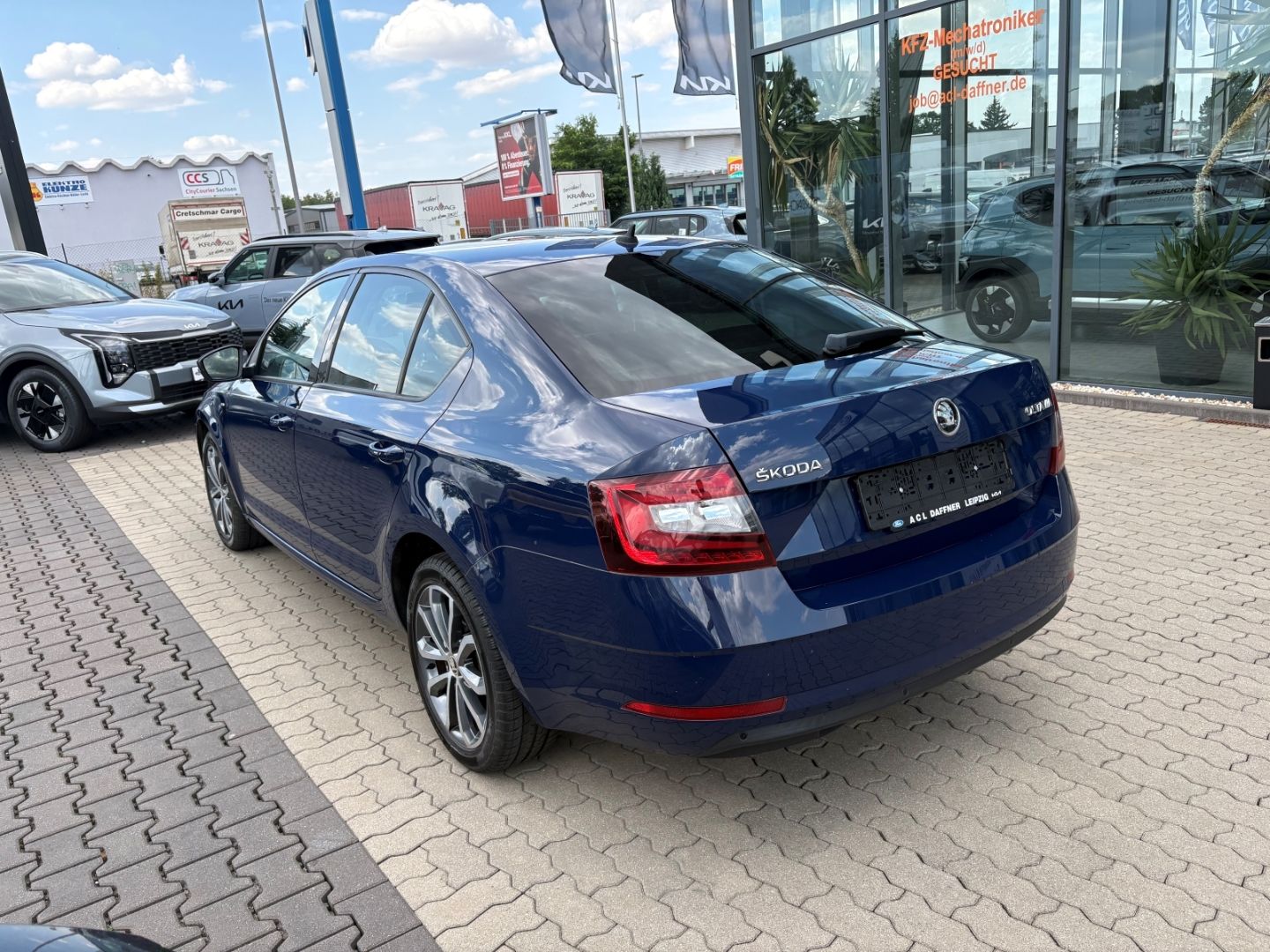 Fahrzeugabbildung SKODA Octavia Drive TotWinkAss Allwetter AppleCarPlay