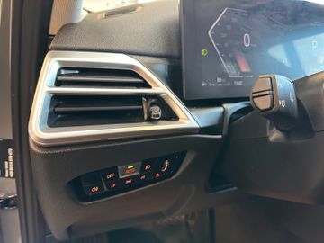 BMW 318i  Touring *Parkass.*Led*elek. Heck*