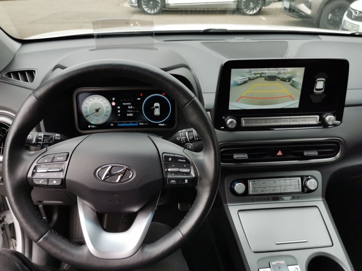 Fahrzeugabbildung Hyundai KONA Elektro PRIME Navi LED HUD el. Sitze Kamera