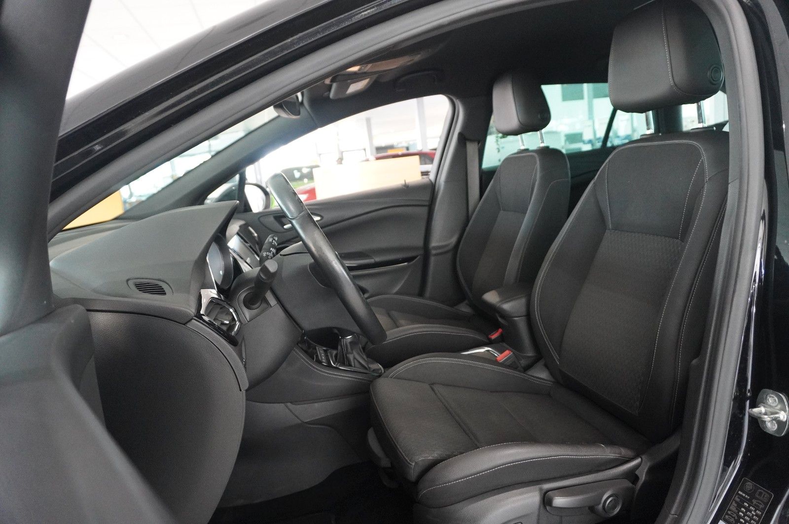 Fahrzeugabbildung Opel Astra K ST 1.6T INNOV. AHK/MATRIX/KAMERA/NAVI/SH