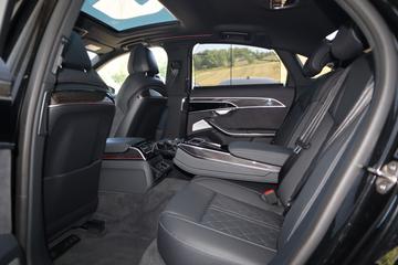 صورة مصغرة 36 لـ 2026 AUDI S8