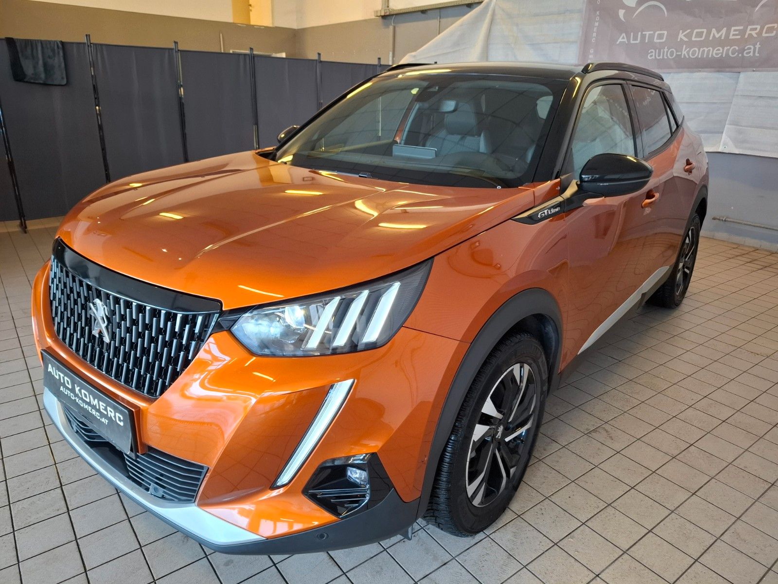 Peugeot 2008 BlueHDi 130 EAT8 GT Line imagem 2