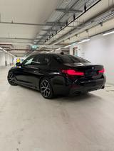 BMW 530 d xDrive M Sport/M-Paket/Vollausstattung - BMW 530 Gebrauchtwagen in München